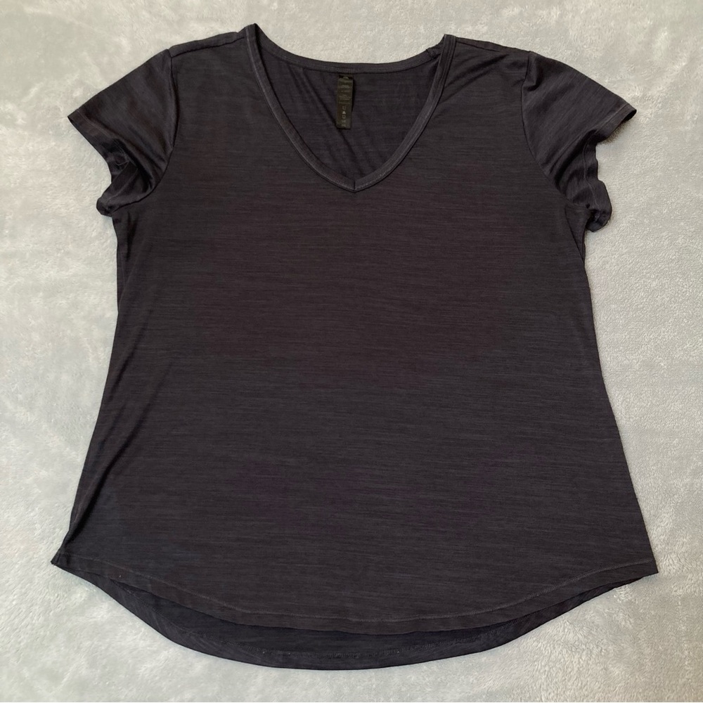 90 Degree womens size large L short sleeve grey and black athletic top